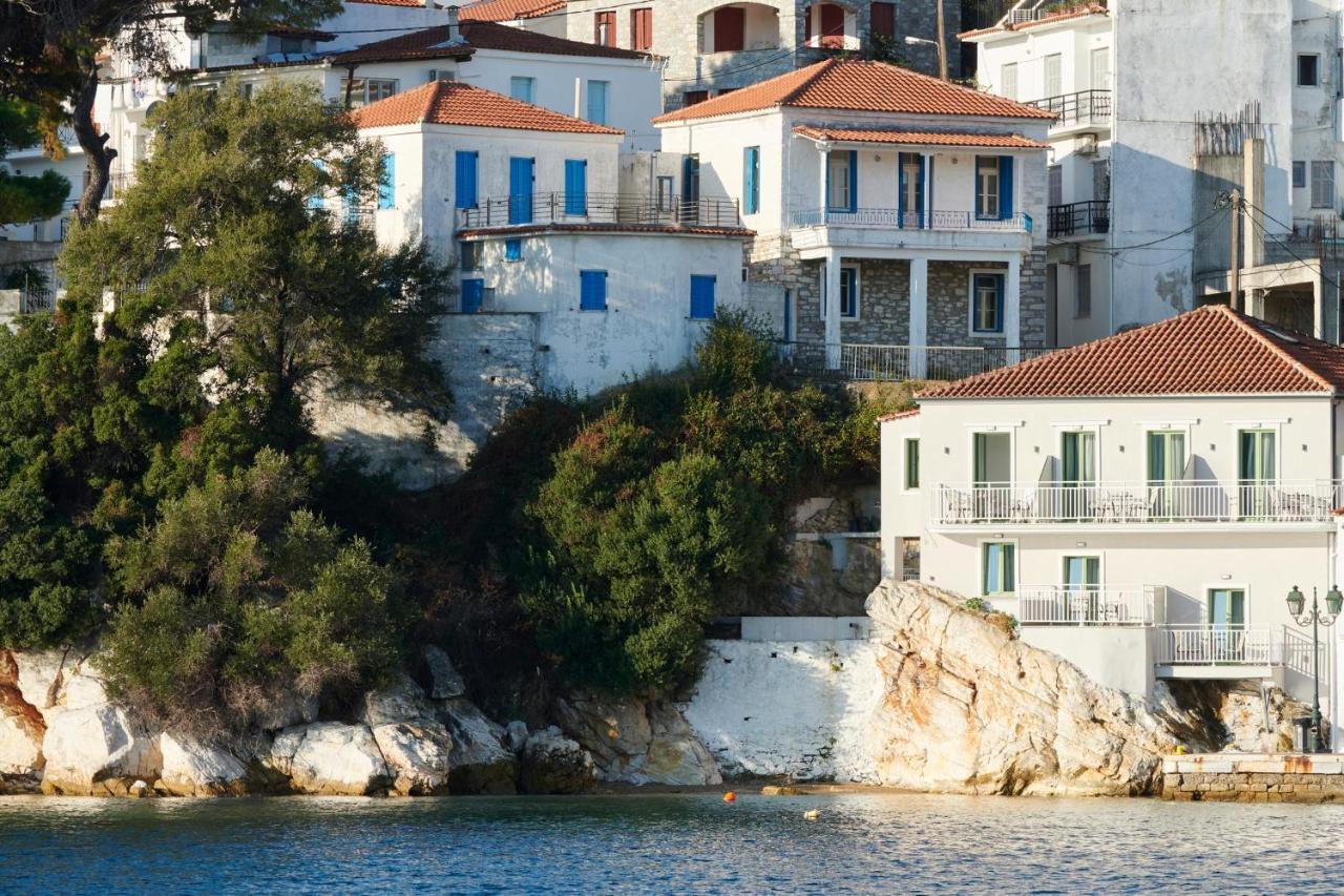 The Water Aparthotel Skiathos Town Bagian luar foto