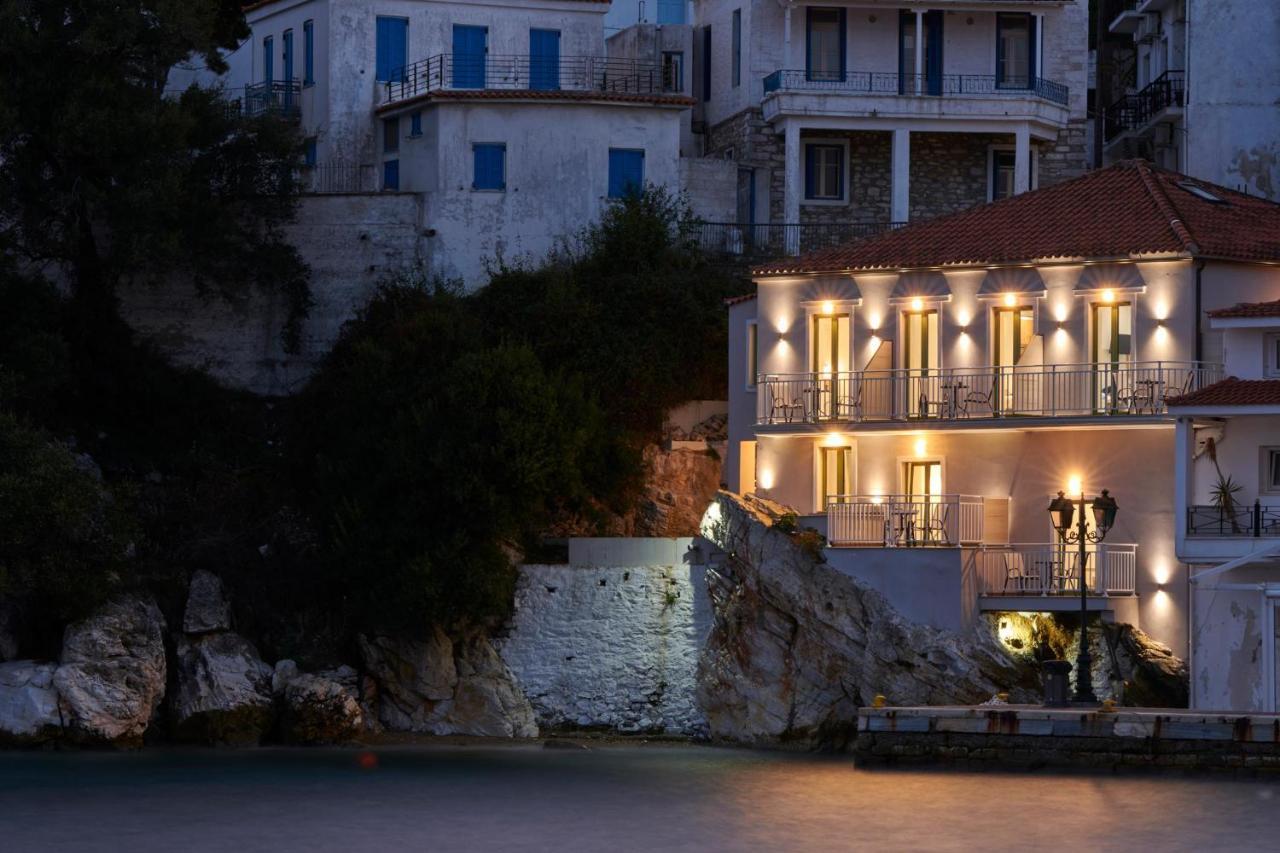The Water Aparthotel Skiathos Town Bagian luar foto