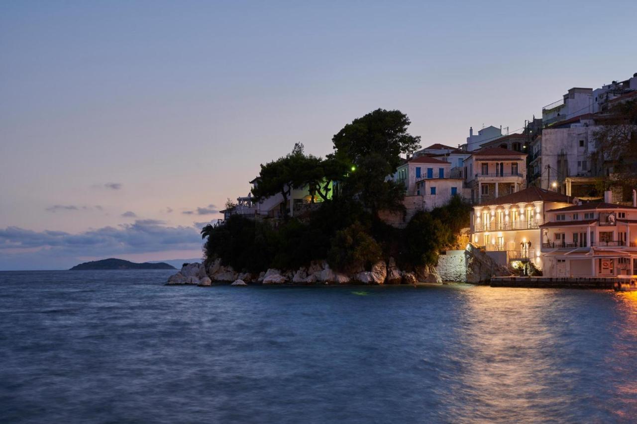The Water Aparthotel Skiathos Town Bagian luar foto