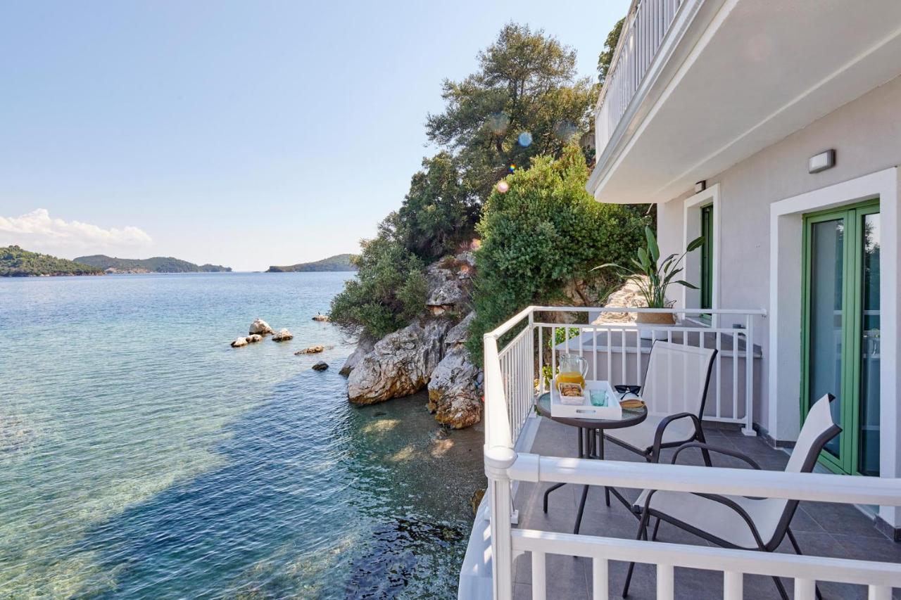 The Water Aparthotel Skiathos Town Bagian luar foto