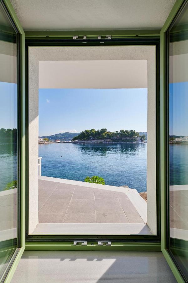 The Water Aparthotel Skiathos Town Bagian luar foto