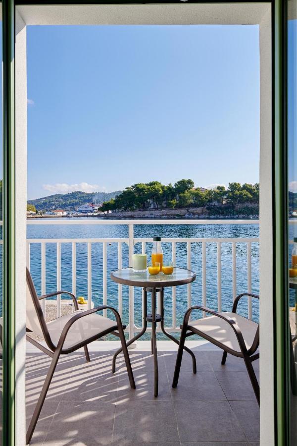 The Water Aparthotel Skiathos Town Bagian luar foto