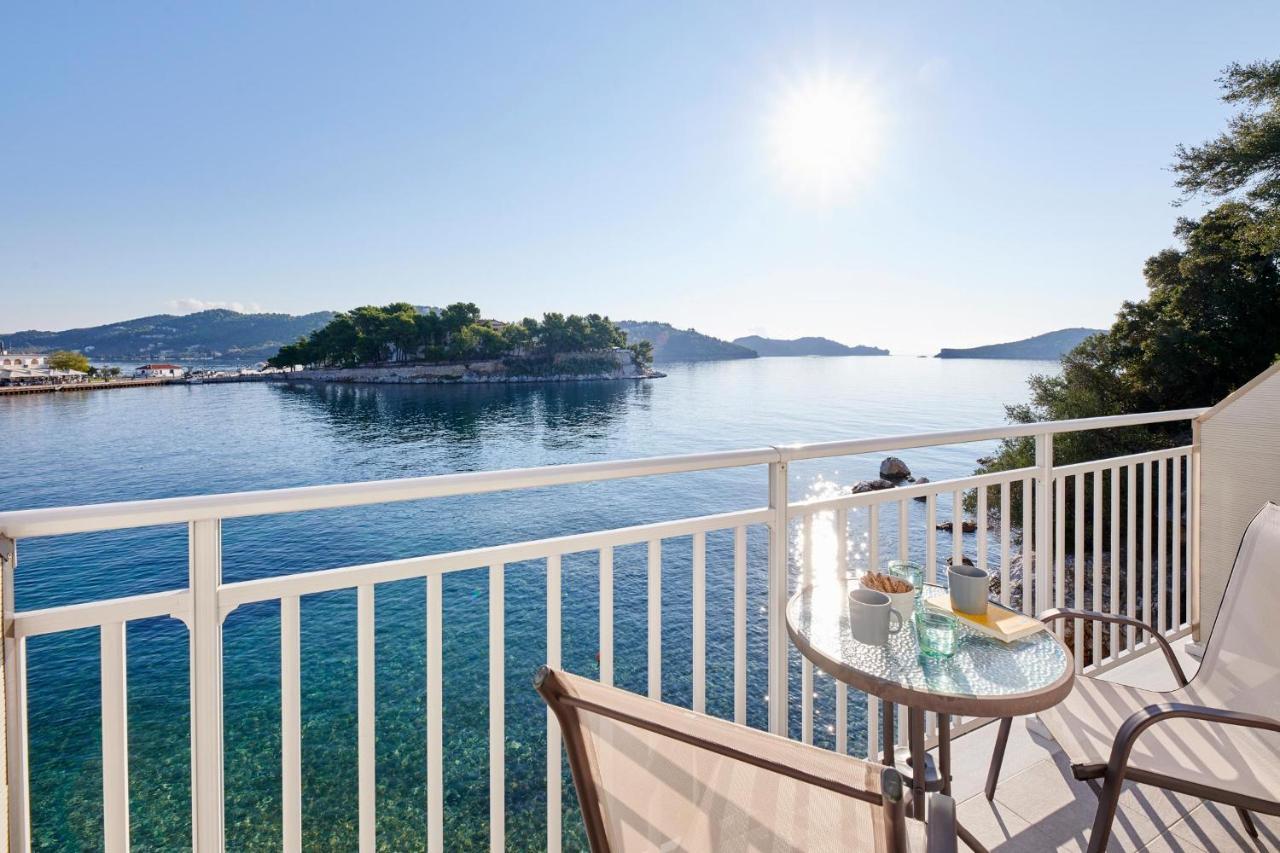 The Water Aparthotel Skiathos Town Bagian luar foto